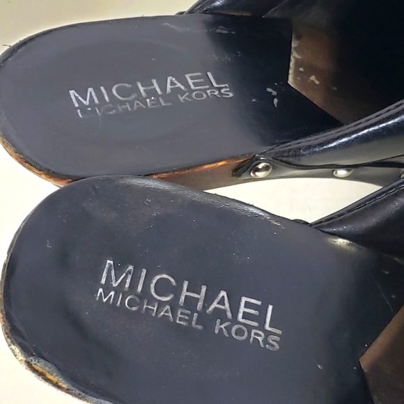 Michael Kors Black Leather Mules Heels Clogs Studded Shoes Size 7.5 - Picture 4 of 6